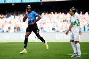 NAPLES, ITALY - OCTOBER 29: Victor Osimhen of SSC Napoli celebrates after scoring their side's second goal during the Serie A match between SSC Napoli and US Sassuolo at Stadio Diego Armando Maradona on October 29, 2022 in Naples, Italy. (Photo by Francesco Pecoraro/Getty Images)