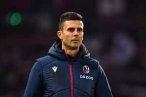 BOLOGNA, ITALY - NOVEMBER 12:Thiago Motta head coach of Bologna FC looks on during the Serie A match between Bologna FC and US Sassuolo at Stadio Renato Dall'Ara on November 12, 2022 in Bologna, Italy. (Photo by Alessandro Sabattini/Getty Images)