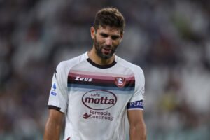 TURIN, ITALY - SEPTEMBER 11: Federico Fazio of Salernitana reacts during the Serie A match between Juventus and Salernitana at Allianz Stadium on September 11, 2022 in Turin, Italy. (Photo by Jonathan Moscrop/Getty Images)