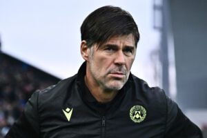 UDINE, ITALY - JANUARY 15: Andrea Sottil, Head Coach of Udinese Calcio, looks on prior to the Serie A match between Udinese Calcio and Bologna FC at Dacia Arena on January 15, 2023 in Udine, Italy. (Photo by Alessandro Sabattini/Getty Images)