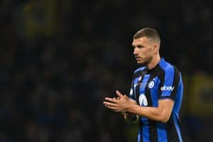 Inter Milan's Bosnian forward #9 Edin Dzeko leaves the pitch after being substituted off injured during the UEFA Champions League final football match between Inter Milan and Manchester City at the Ataturk Olympic Stadium in Istanbul, on June 10, 2023. (Photo by Paul ELLIS / AFP) (Photo by PAUL ELLIS/AFP via Getty Images)