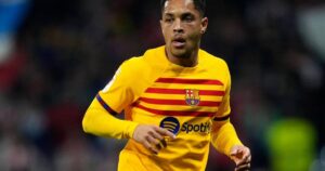 Fiorentina in talks with Barcelonas Vitor Roque